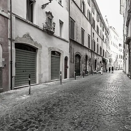 Old Monserrato In Campo De' Fiori